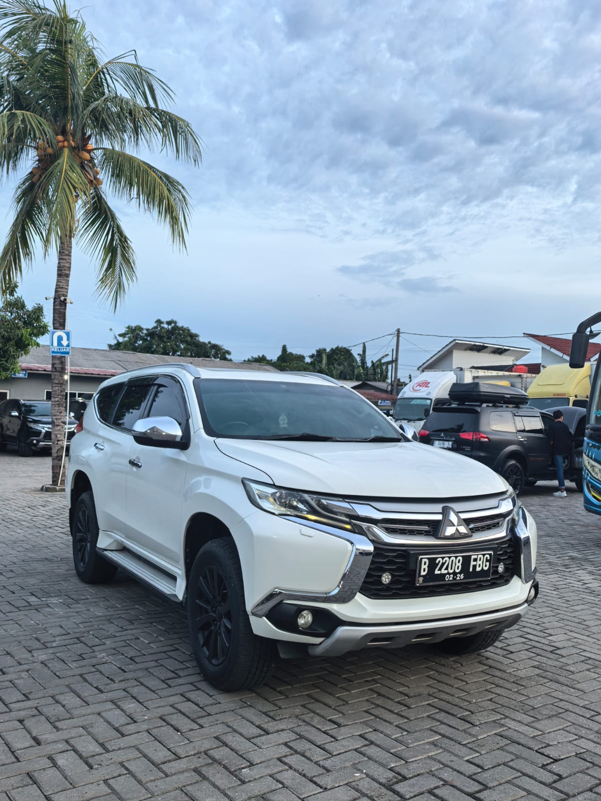 PAJERO SPORT 2.4 DAKAR AT